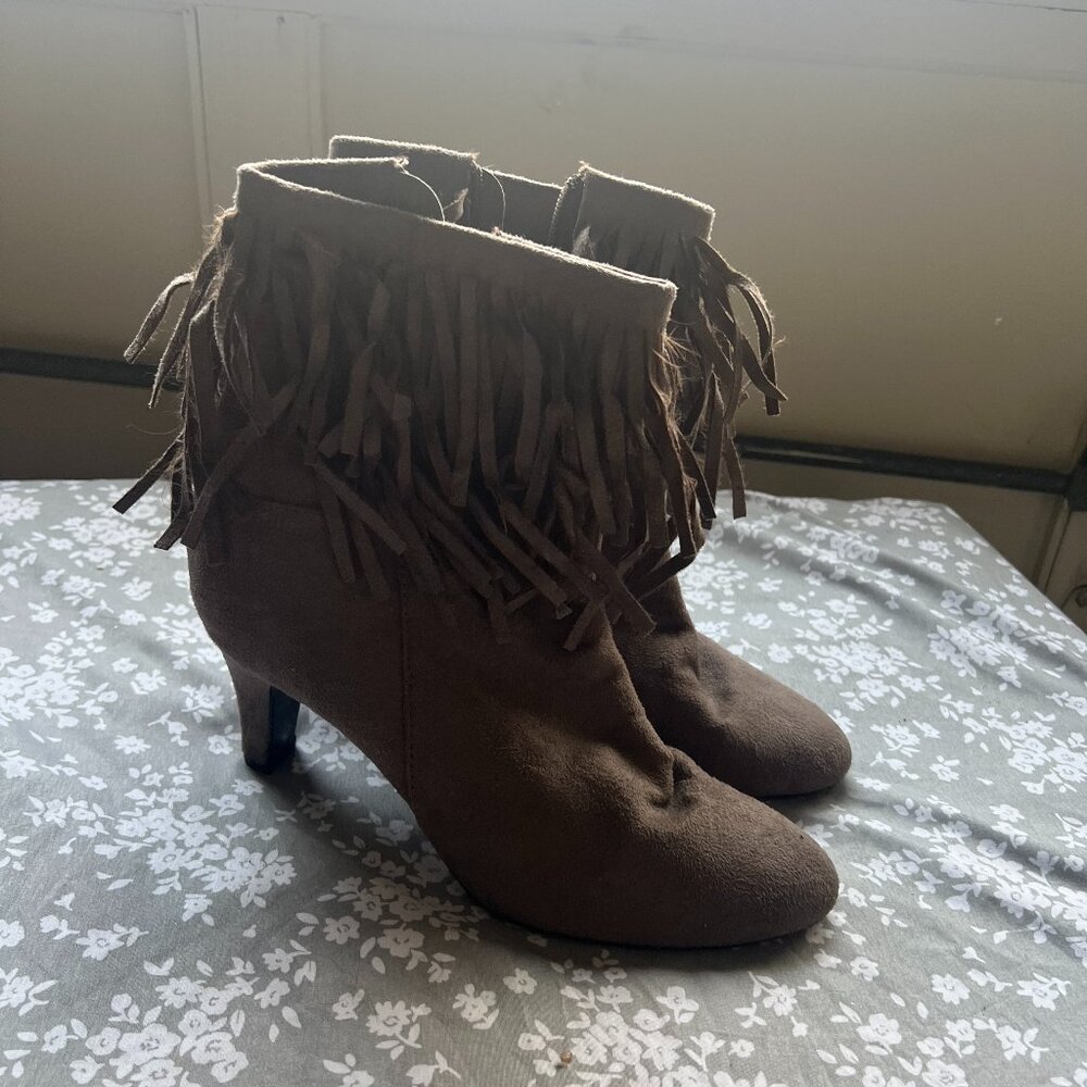 Womens Brown Fringe Boots with Ankle Zip, Size 9M, Western, Boho Themed